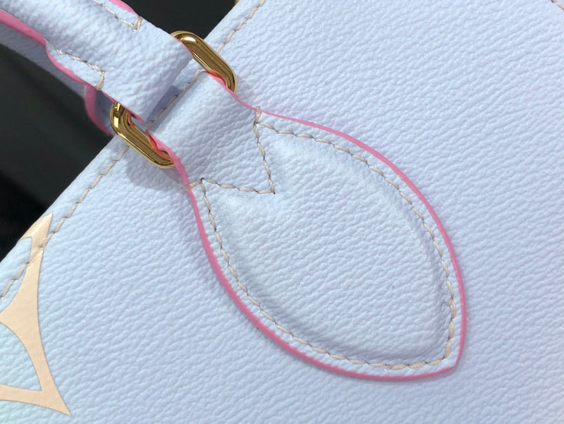 LOV - Luxurious Totes - 1580