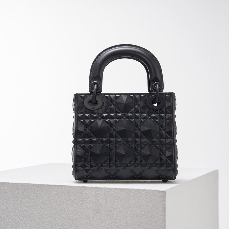 Luxurious Totes - Latest - 6481