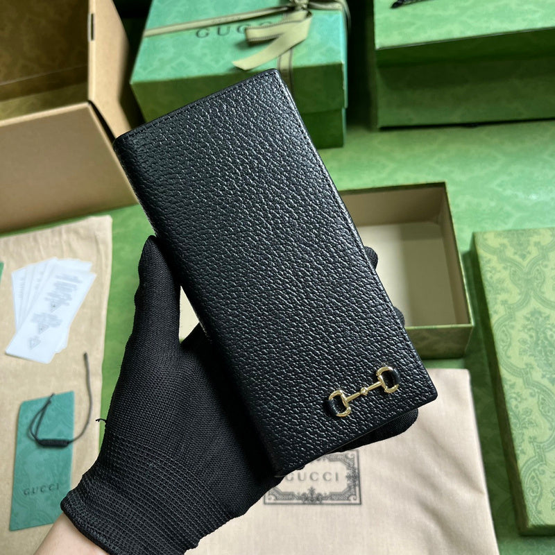 GUI - Luxurious Totes - 133