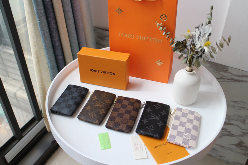 Luxurious Totes - Latest - 607