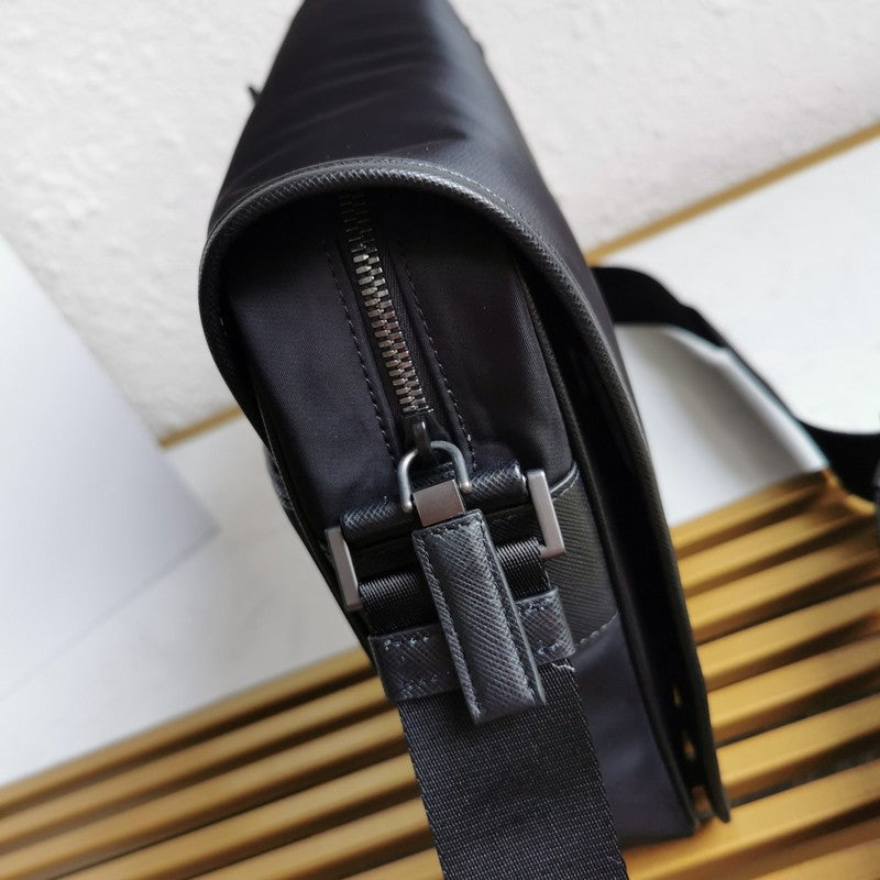 PDA - Luxurious Totes - 247