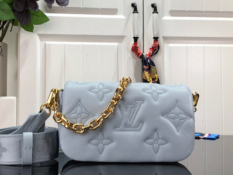LOV - Luxurious Totes - 1590
