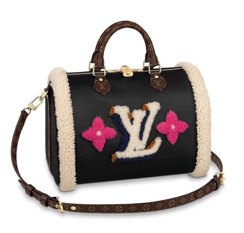 LOV - Luxurious Totes - 2576