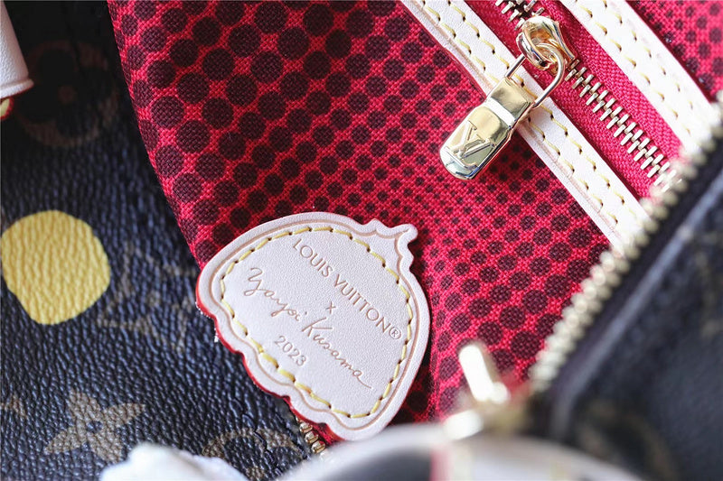 Lux-Totes - LOV Bags - 460