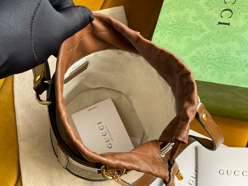 GUI - Luxurious Totes - 724