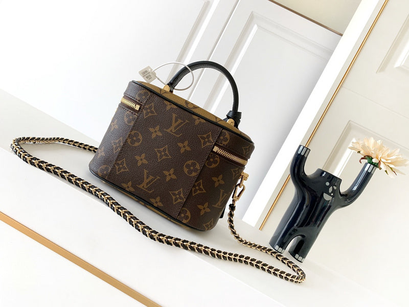 LOV - Luxurious Totes - 1161