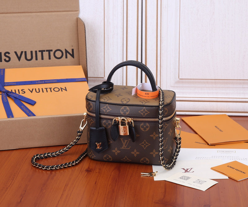 LOV - Luxurious Totes - 1662