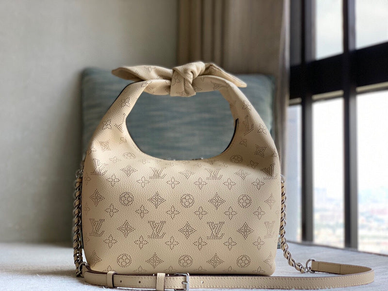 LOV - Luxurious Totes - 1239