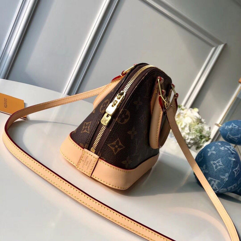 LOV - Luxurious Totes - 2743