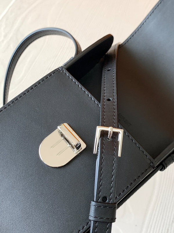 Luxurious Totes - Latest - 8617