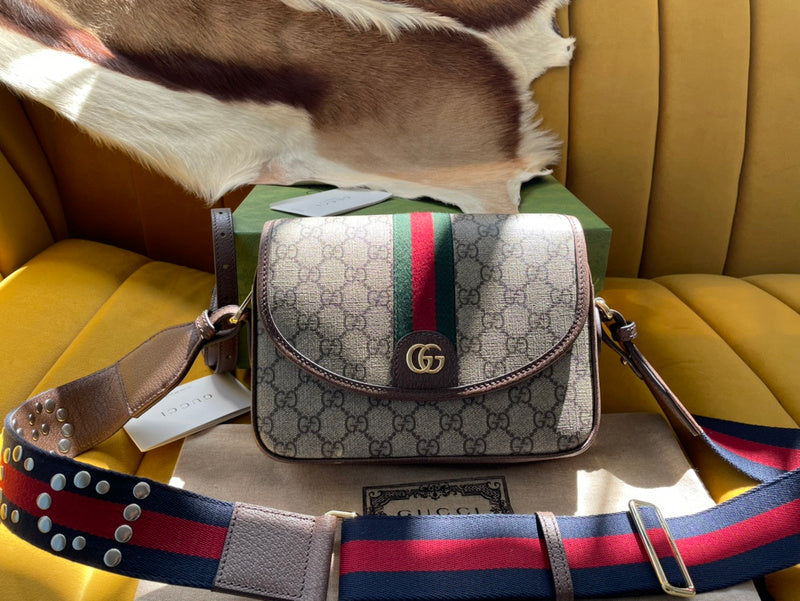 GUI - Luxurious Totes - 012