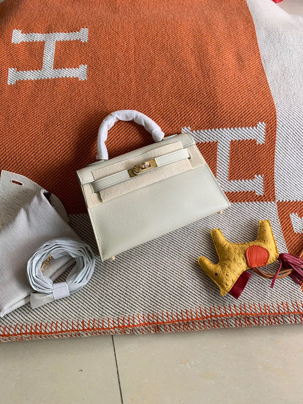 Luxurious Totes - Latest - 6787