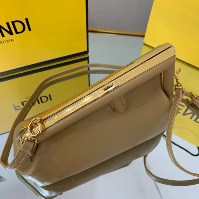 Luxurious Totes - Latest - 11402