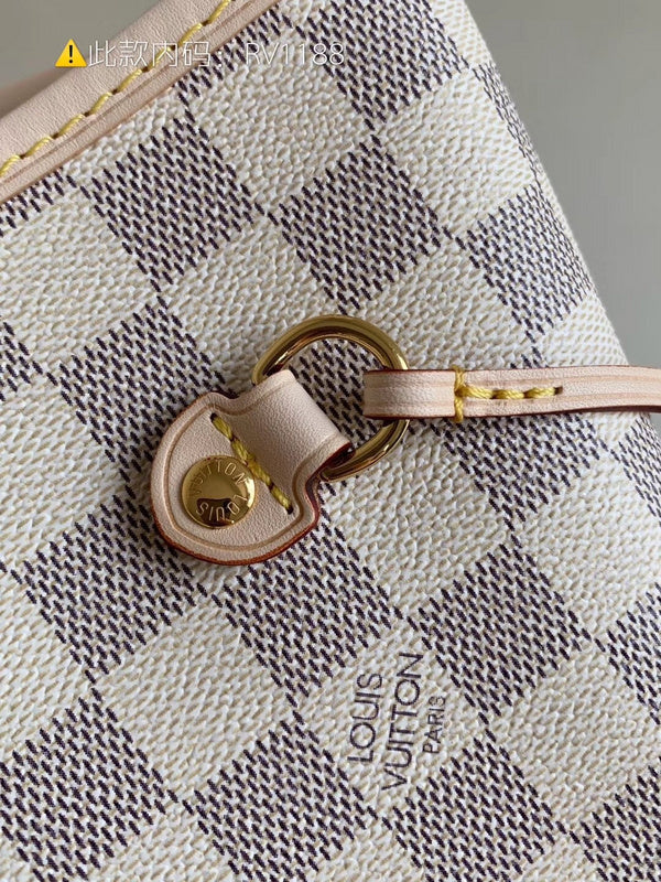 Luxurious Totes - Latest - 2384