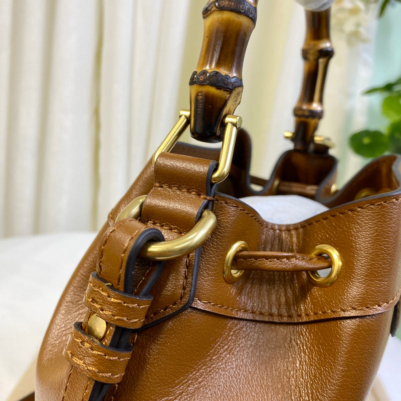 GUI - Luxurious Totes - 695