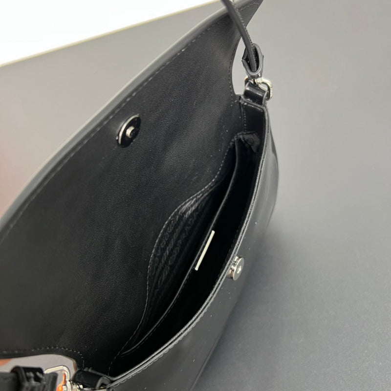 PDA - Luxurious Totes - 119