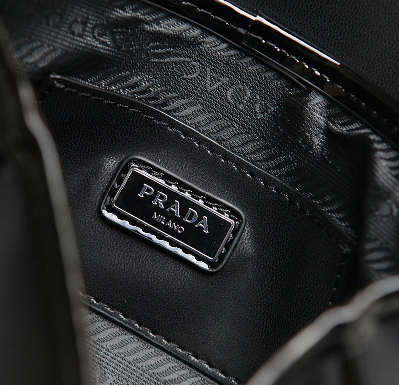 PDA - Luxurious Totes - 042