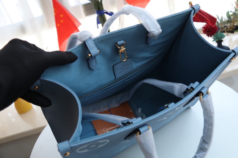 LOV - Luxurious Totes - 2456