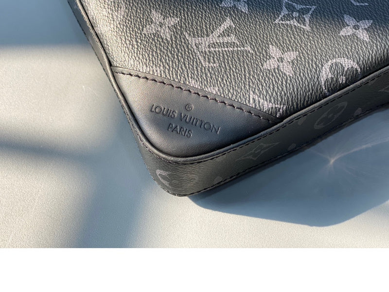 LOV - Luxurious Totes - 2322