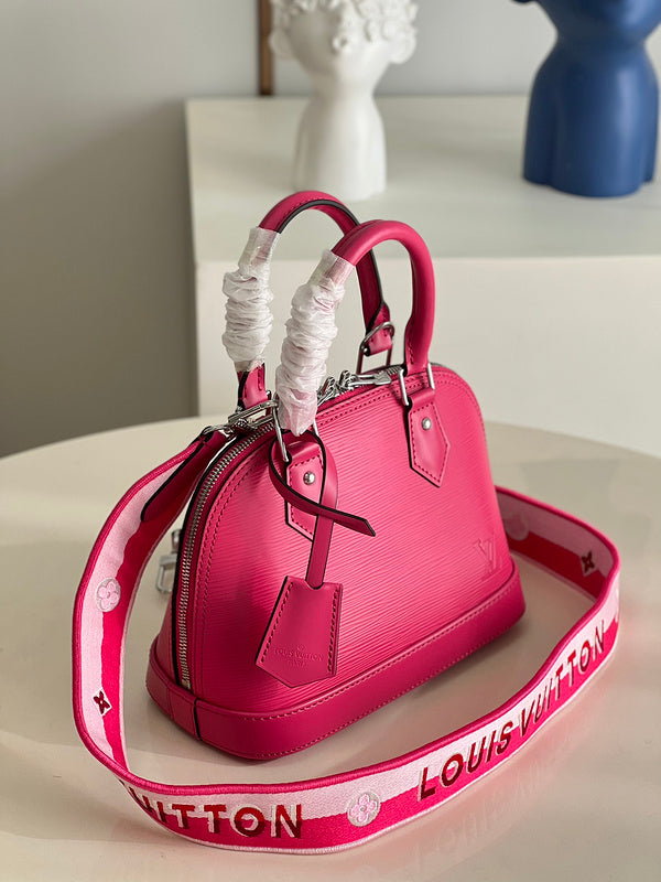 LOV - Luxurious Totes - 2122