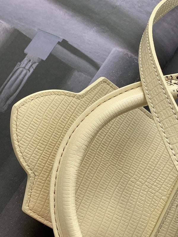 Luxurious Totes - Latest - 1789