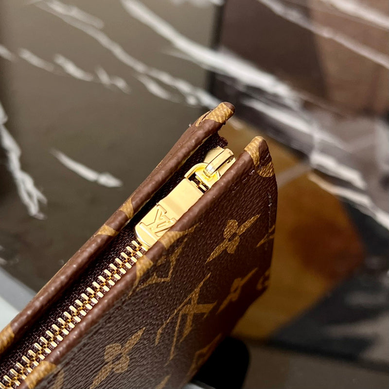 LOV - Luxurious Totes - 586