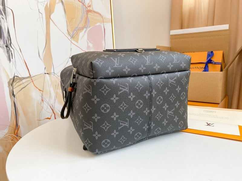 LOV - Luxurious Totes - 2440