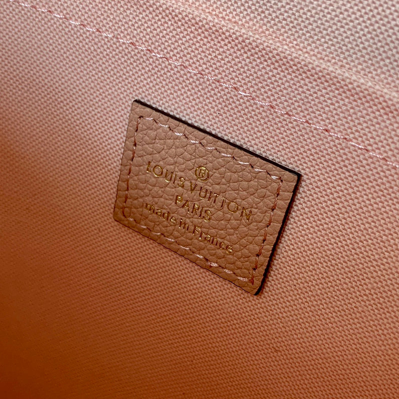 LOV - Luxurious Totes - 589