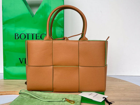 Luxurious-Totes - BV Bags - 1582