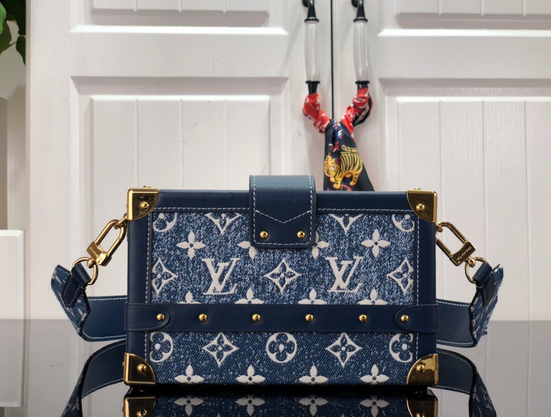 LOV - Luxurious Totes - 1818