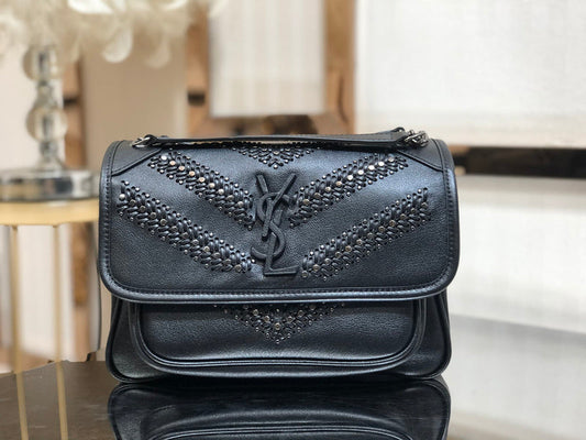 Luxurious Totes - Latest - 9120