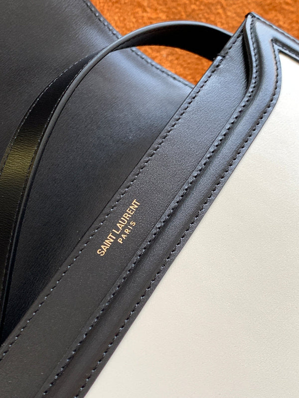 Luxurious Totes - Latest - 8606