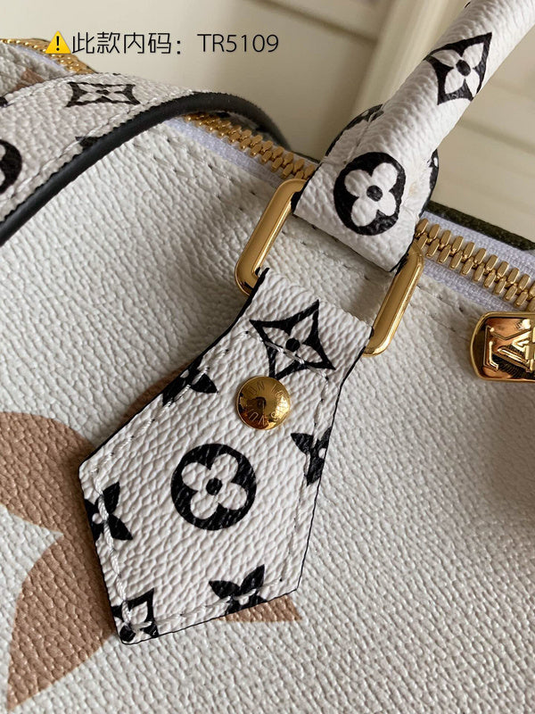Luxurious Totes - Latest - 9711