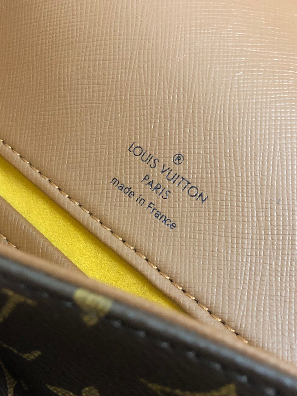 LOV - Luxurious Totes - 2330
