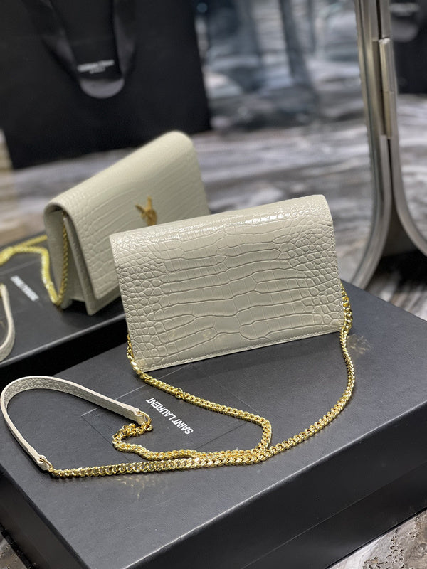Luxurious Totes - Latest - 8810