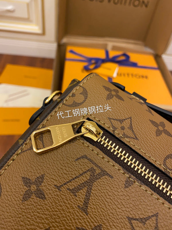 LOV - Luxurious Totes - 1914