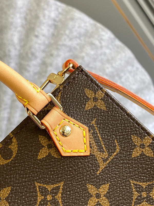 LOV - Luxurious Totes - 2355