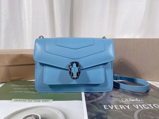 Luxurious-Totes - BVLGA Bags - 414