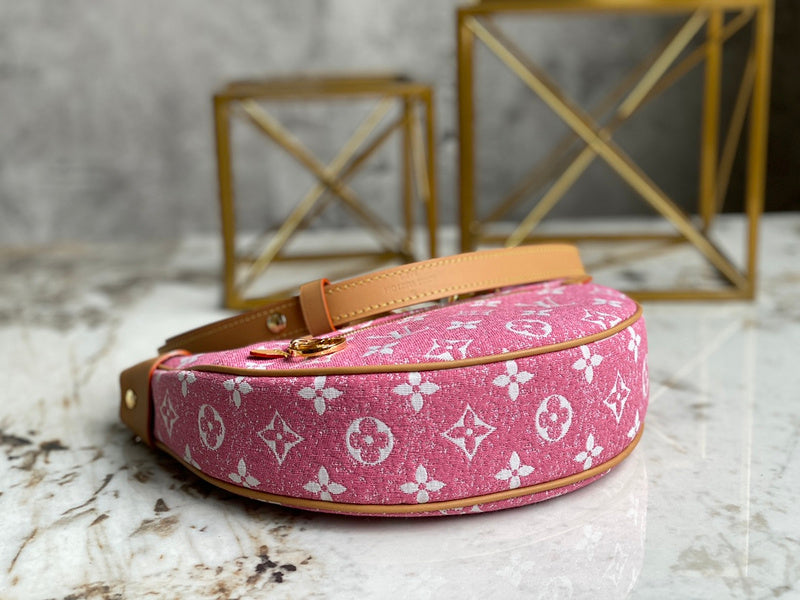 LOV - Luxurious Totes - 2016
