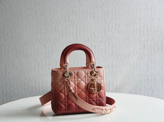 Luxurious Totes - Latest - 6467