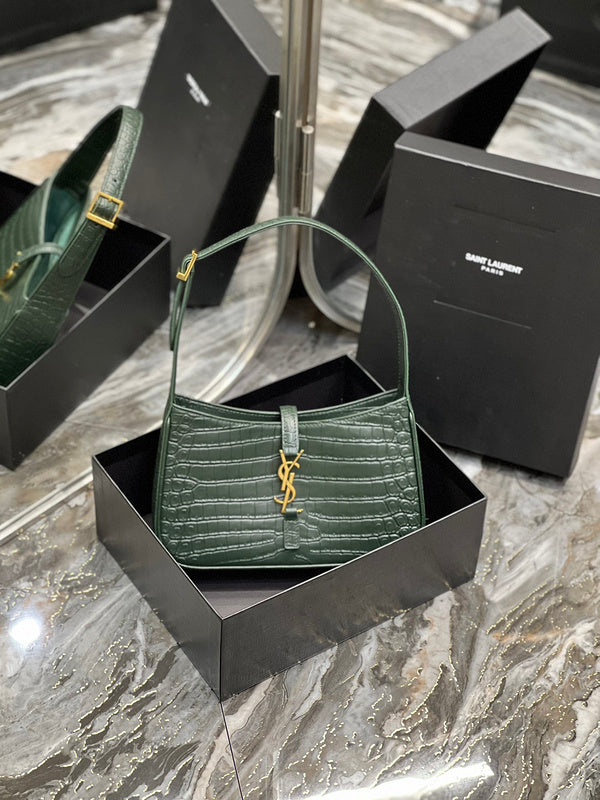 Luxurious Totes - Latest - 8124