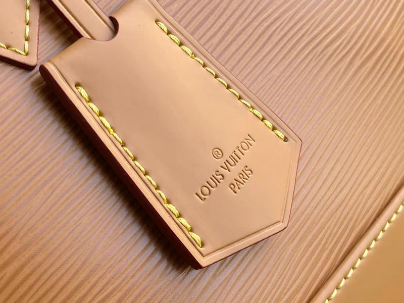 LOV - Luxurious Totes - 2001