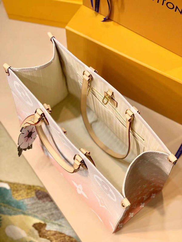 LOV - Luxurious Totes - 2277