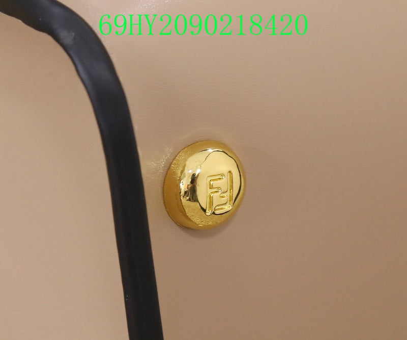 GC - Shoulder - 2669
