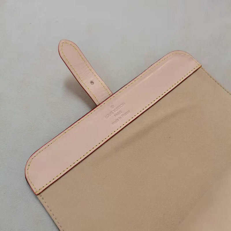 LOV - Luxurious Totes - 1757