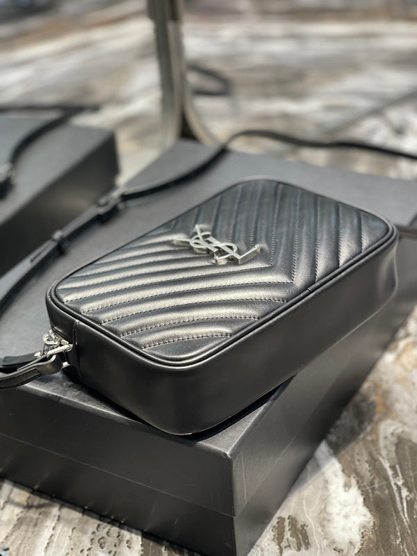 Luxurious Totes - Latest - 8220