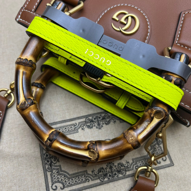 GUI - Luxurious Totes - 674