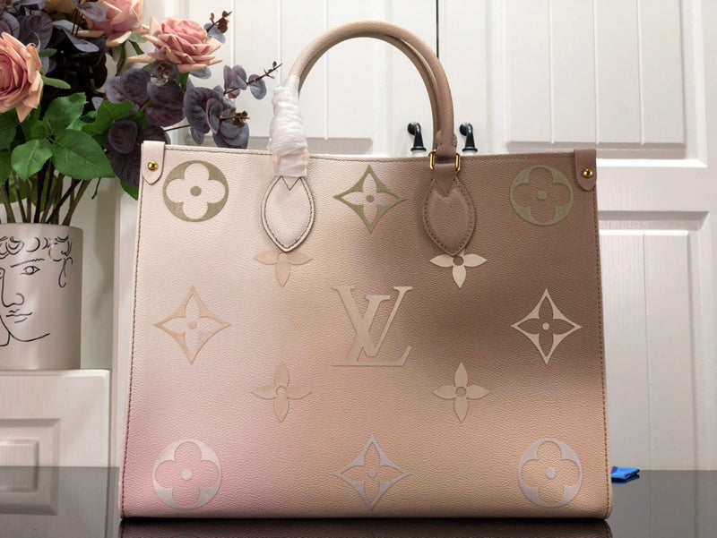 LOV - Luxurious Totes - 1577