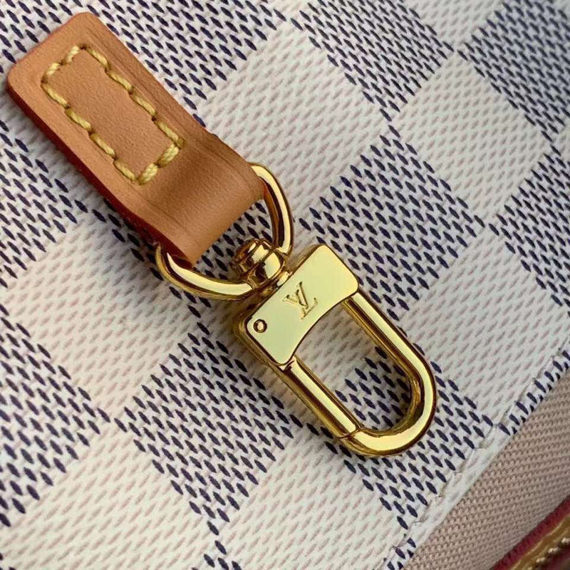 LOV - Luxurious Totes - 2131