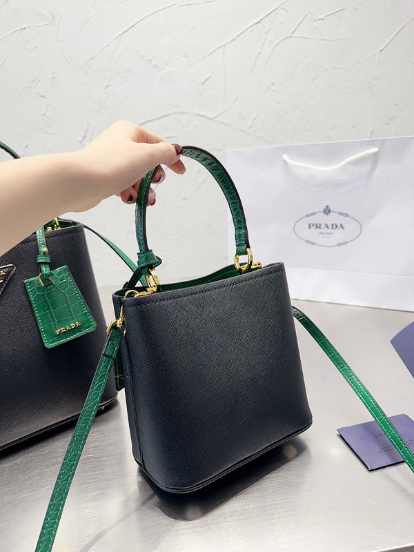 Luxurious Totes - PDA3 Bags - 101